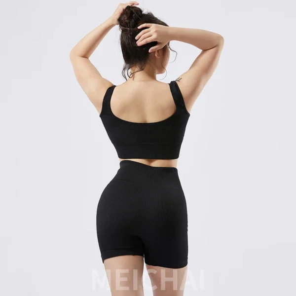 Conjunto Esportivo Feminino – Top e Shorts Seamless, Canelado e Confortável para Yoga e Academia - Imagem 3