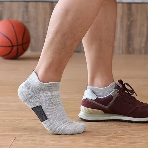 1/3 pares meias de futebol antiderrapantes homens meias de algodão curto longo tubo futebol basquete esporte meias respirável desodorante 39-45 - Imagem 4
